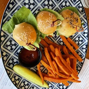 Oyster po boy sliders