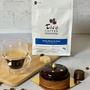 Santa Maria de Dota coffee, Costa Rica. A coffee with a perfect bold and round body, that evokes flavors of chocolate, vanilla, sugar cane
