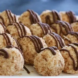 Low carb roasted coconut bites