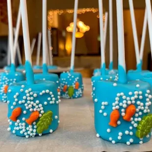 Under the sea themed marshmallow pops