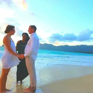 Captivating sunrise ceremony at Bellows Beach