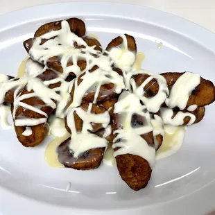 Dessert: Fried plantain with sour cream and lechera