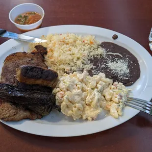 Tienda Y Panaderia Guatemalteca