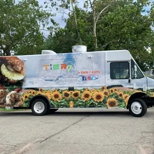 Tier 7 Eats Food Truck