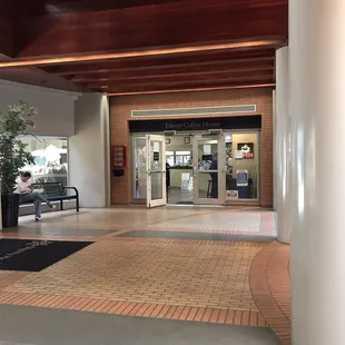 Entrance to the coffee house from inside corridor