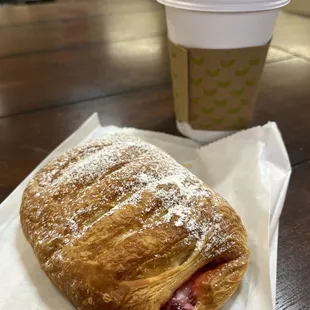 Strawberry croissant and mocha
