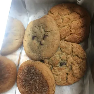 a variety of cookies