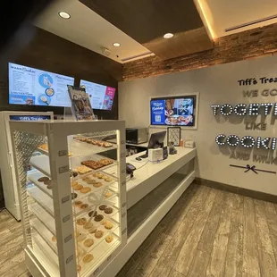 Tiff's Treats - UPTOWN CHARLOTTE