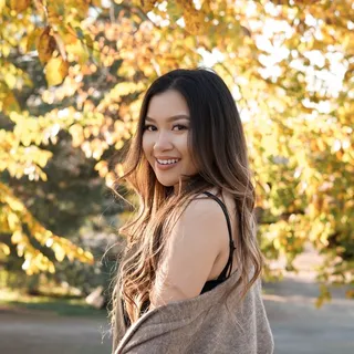 Nikki V.