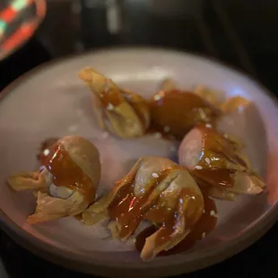 Crispy wontons - shrimp/pork