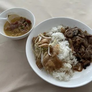 Sour Soup with Sliced Fish