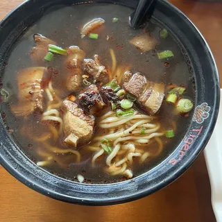 Stewed Pork Noodle