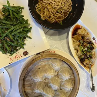 Dry Fried Green Bean with Minced Pork