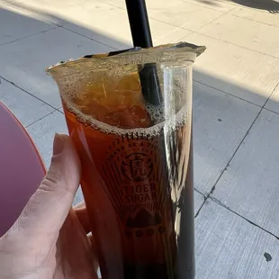 T2. Oolong tea with brown sugar boba