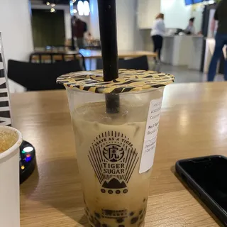 T6. Black Tea Brown Sugar Boba