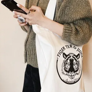 4th anniversary free gifts