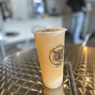 Grapefruit Green Tea add Lychee Jelly