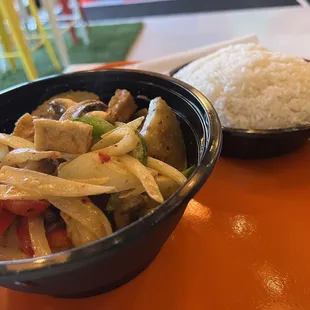 Gang ped tofu