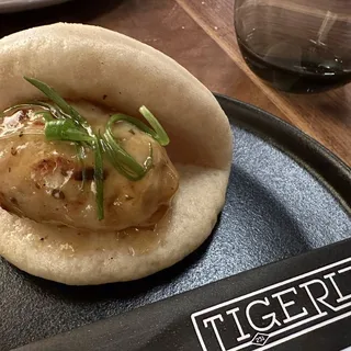 Tempura Chicken Bao