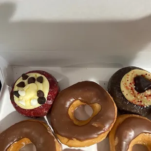 Tigers Den Donuts