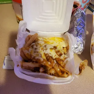 Chili cheese fries