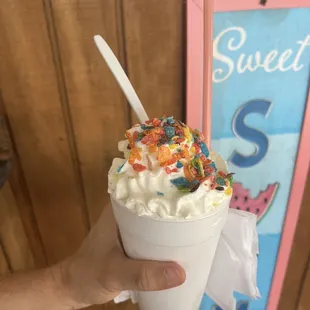 Fruity pebbles shake