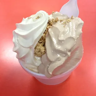 CAPPUCCINO &amp; VANILLA JUNIOR W/ GRANOLA