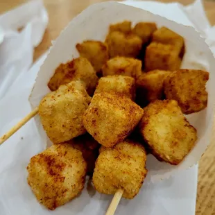 Spicy fried tofu squares.