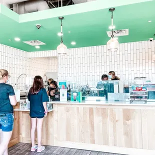 Ordering counter and bar