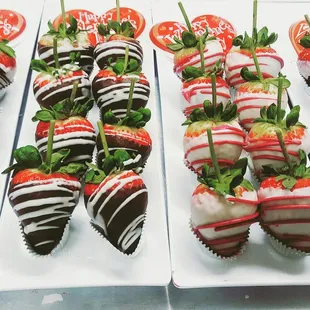 strawberries and chocolate covered strawberries