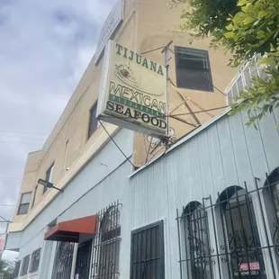 Front side - curb appeal