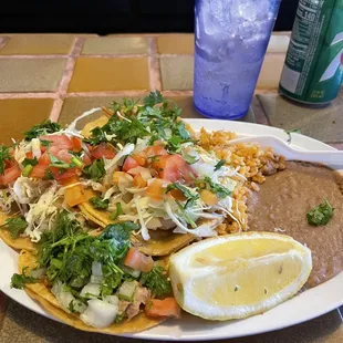 Was there this evening and tooooo many flies couldn't enjoy my earlier dinner over 10 plus flies had to take 1/2 my dinner and drink to go