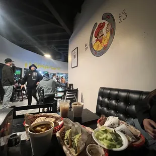 Tacos &amp; consomé
