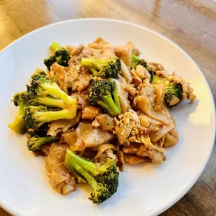 ramen and noodles, food