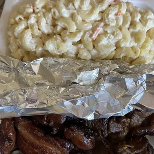Mixed barbecue all Mac salad