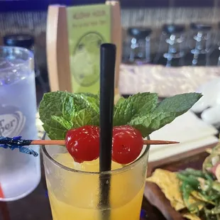 salads, drink