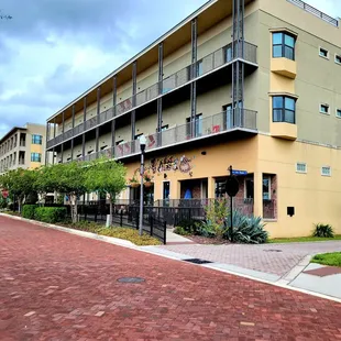 Sept 2021: Exterior Pic 1 of 2