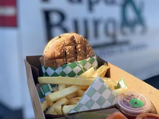 Papas & Burgers