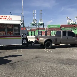 One of two food sources on Terminal Island - a decent taco truck