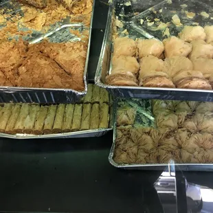 Dessert case