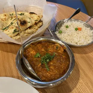Chicken Vindaloo &amp; Garlic Naan