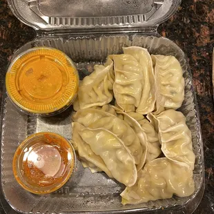 Chicken momos