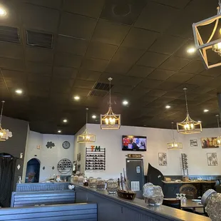 sushi and sashimi, interior