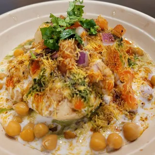 Dahi Bhalla Chaat (V, GF)