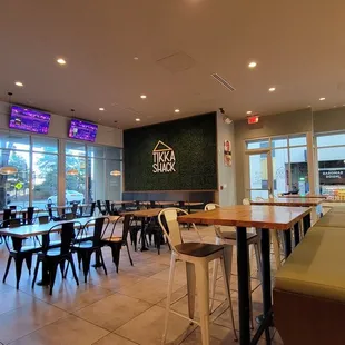 ramen and noodles, interior