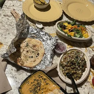 Street Style Chaat Spinach Masala &amp;gt Butter Masala &amp;gtbutter Mango Salad Garlic Naan