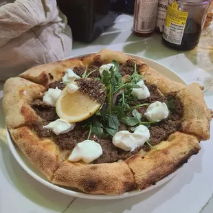 Laham pizza