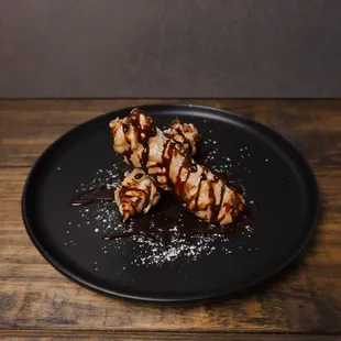 Holyy Cannoli