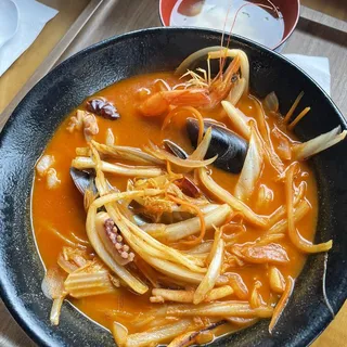 Spicy Seafood Jjampong