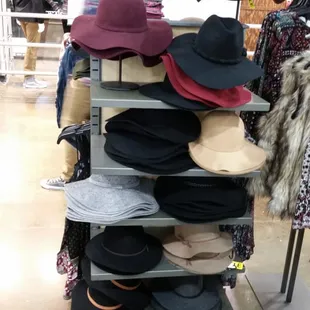 FLOPPY HATS !